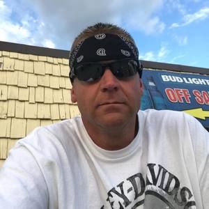 Meet your Posher, Chris